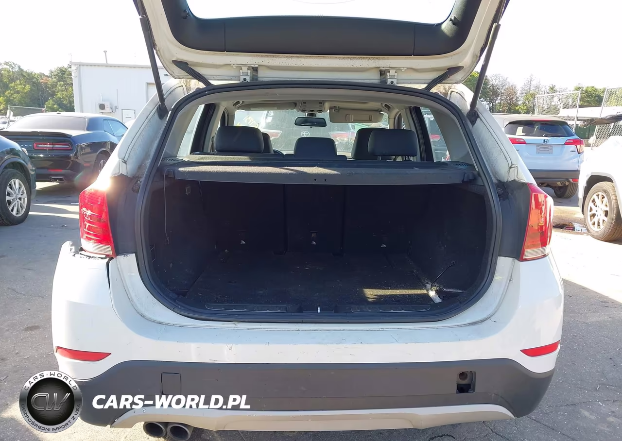 2015 BMW X1 xDrive28I VIN:WBAVL1C58FVY26002 - 18