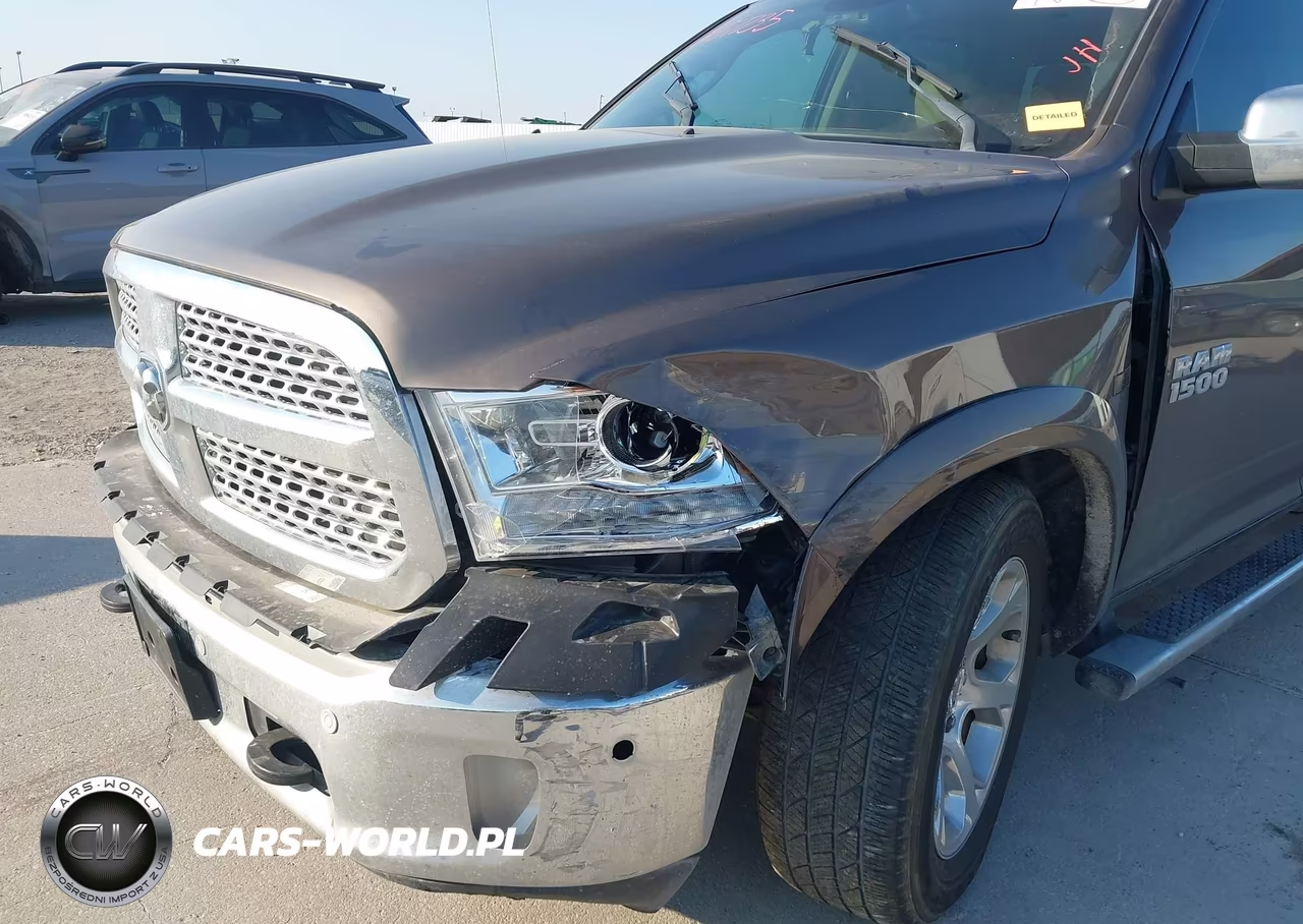2018 Ram 1500 Laramie 4X4 5'7 Box VIN:1C6RR7NM2JS356917 - 19