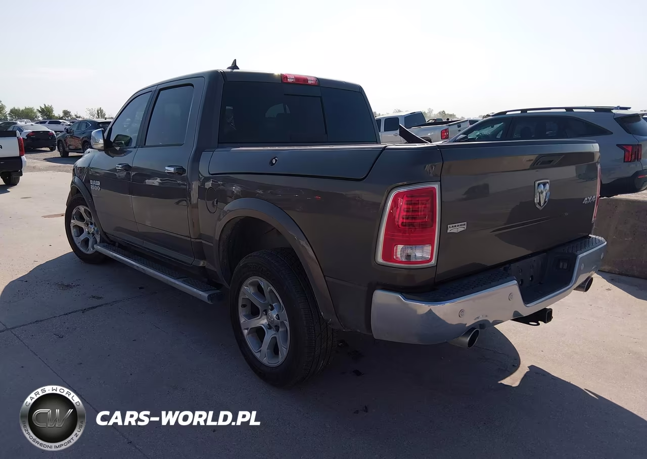 2018 Ram 1500 Laramie 4X4 5'7 Box VIN:1C6RR7NM2JS356917 - 3