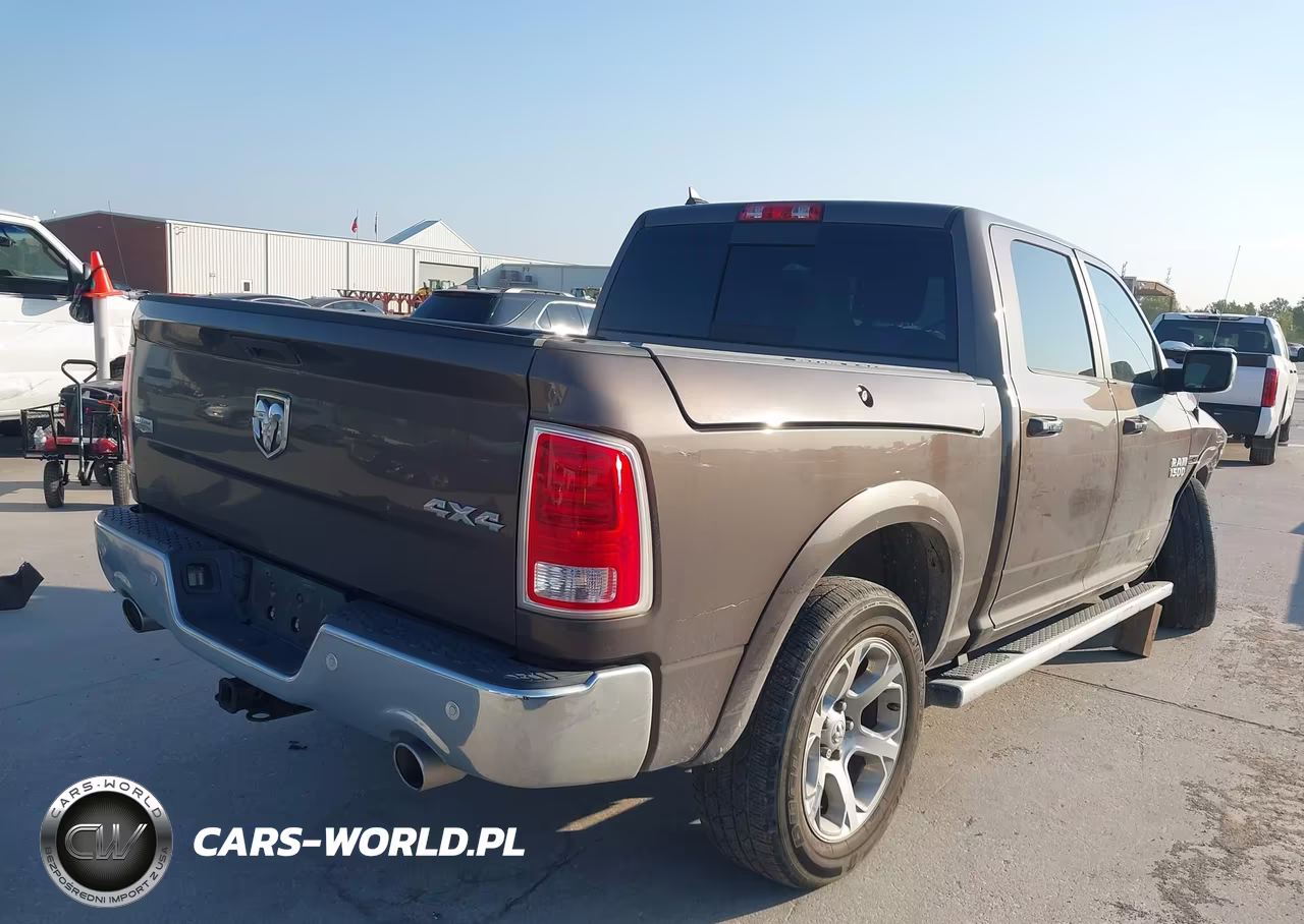 2018 Ram 1500 Laramie 4X4 5'7 Box VIN:1C6RR7NM2JS356917 - 4