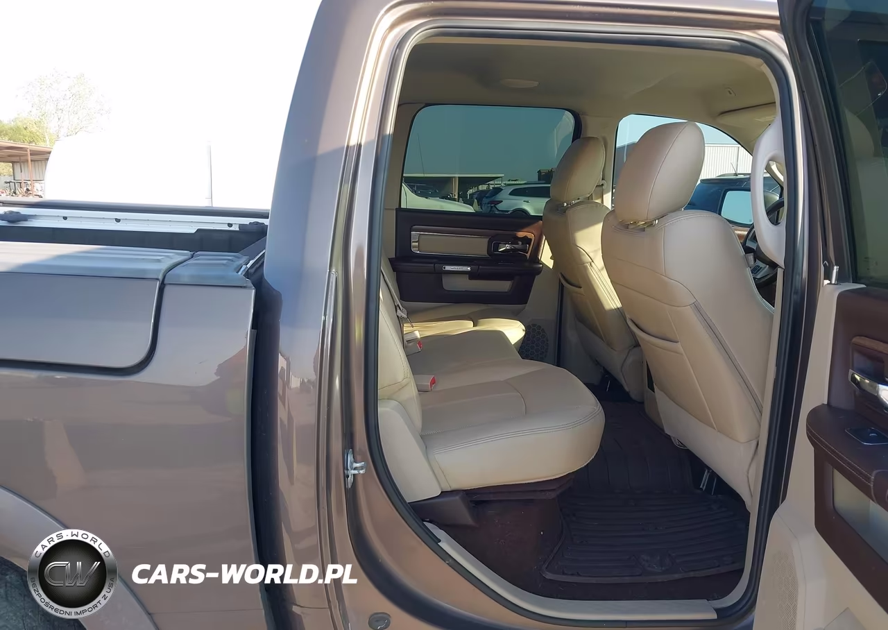 2018 Ram 1500 Laramie 4X4 5'7 Box VIN:1C6RR7NM2JS356917 - 8