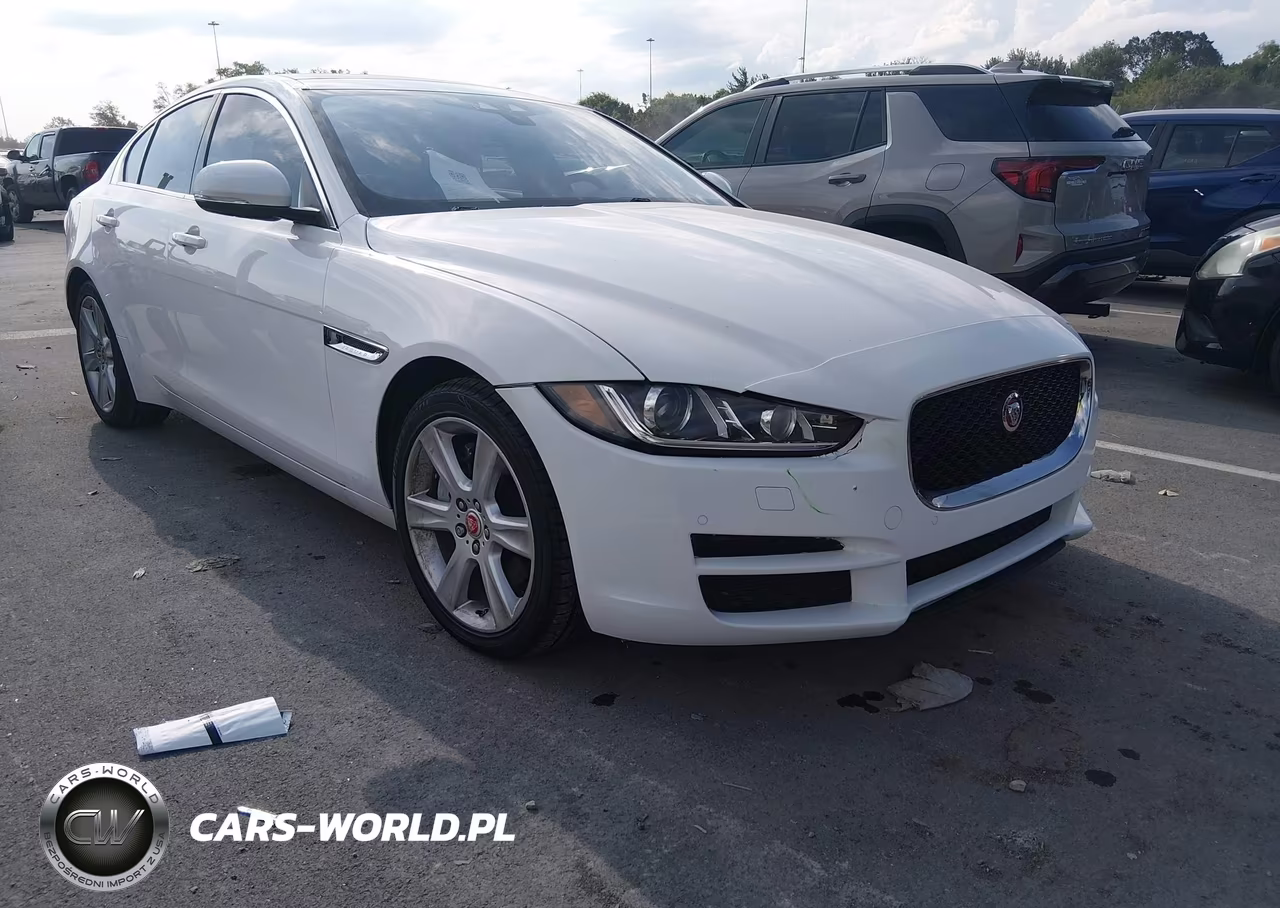 2017 Jaguar Xe 25T Prestige VIN:SAJAE4BG1HA955713 - 1