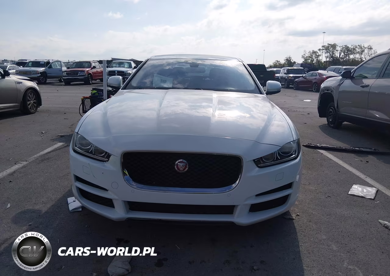 2017 Jaguar Xe 25T Prestige VIN:SAJAE4BG1HA955713 - 12