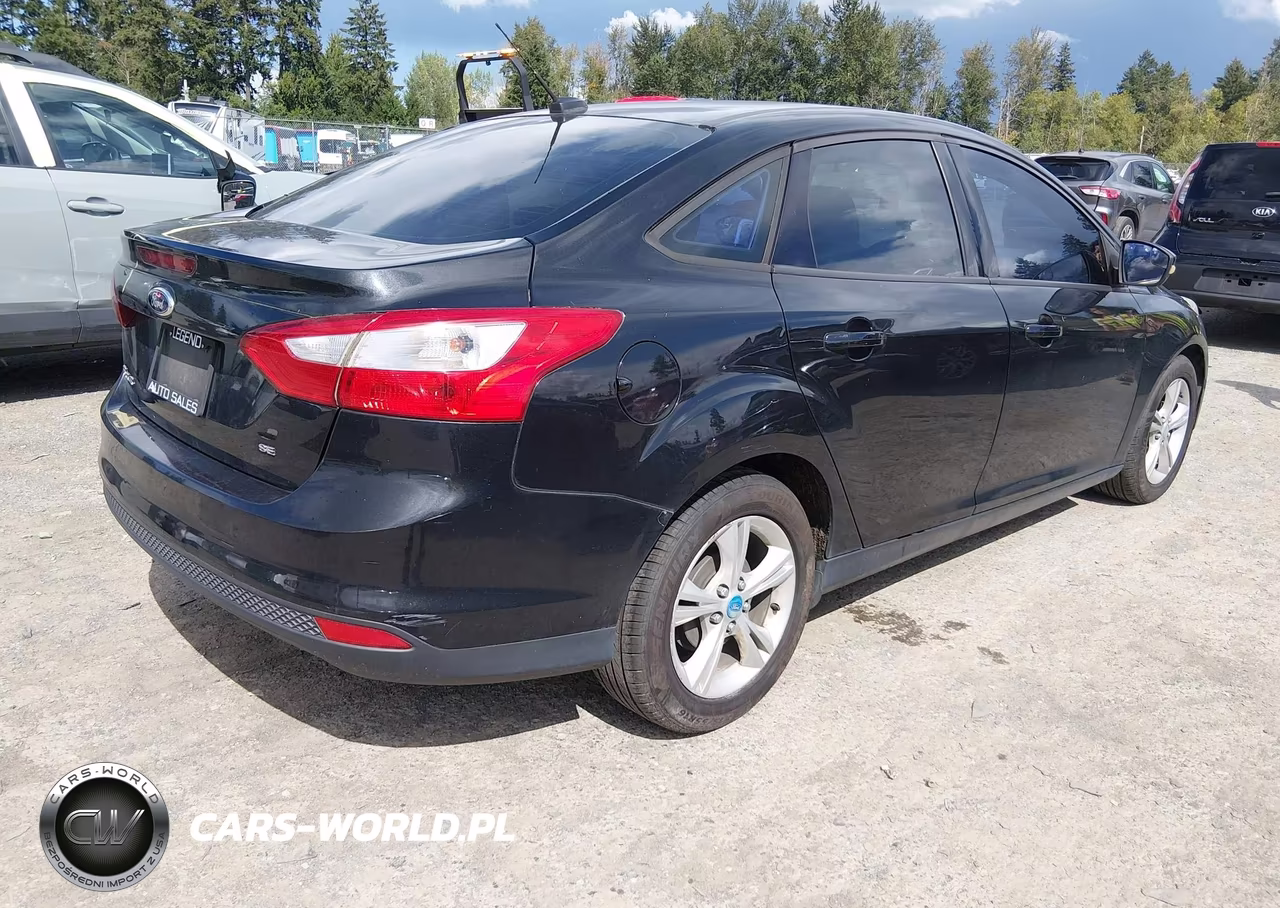 2013 Ford Focus Se VIN:1FADP3F23DL236420 - 4