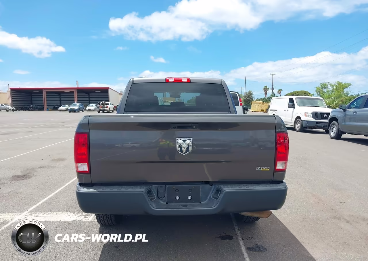 2018 Ram 1500 Tradesman 4X2 5'7 Box VIN:1C6RR6KG9JS317184 - 17
