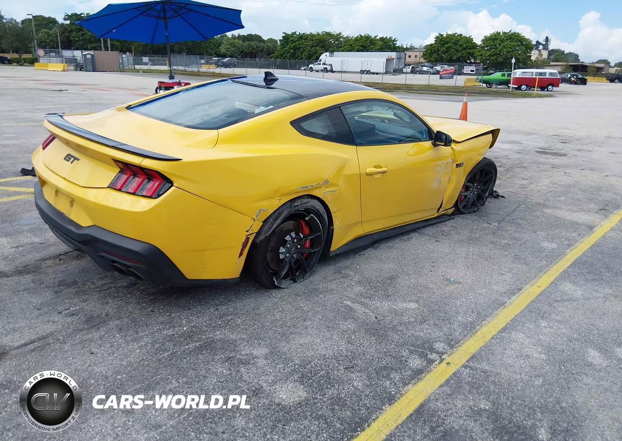 2024 Ford Mustang Gt Premium Fastback VIN:1FA6P8CF8R5425024 - 4