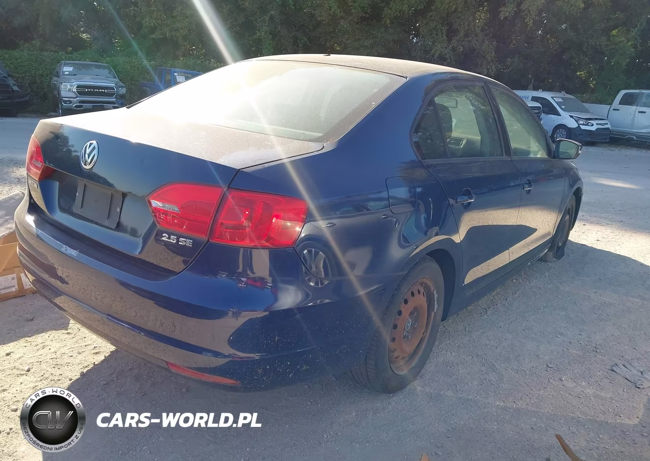 2011 Volkswagen Jetta 2.5L Se VIN:3VWDX7AJ6BM096095 - 4