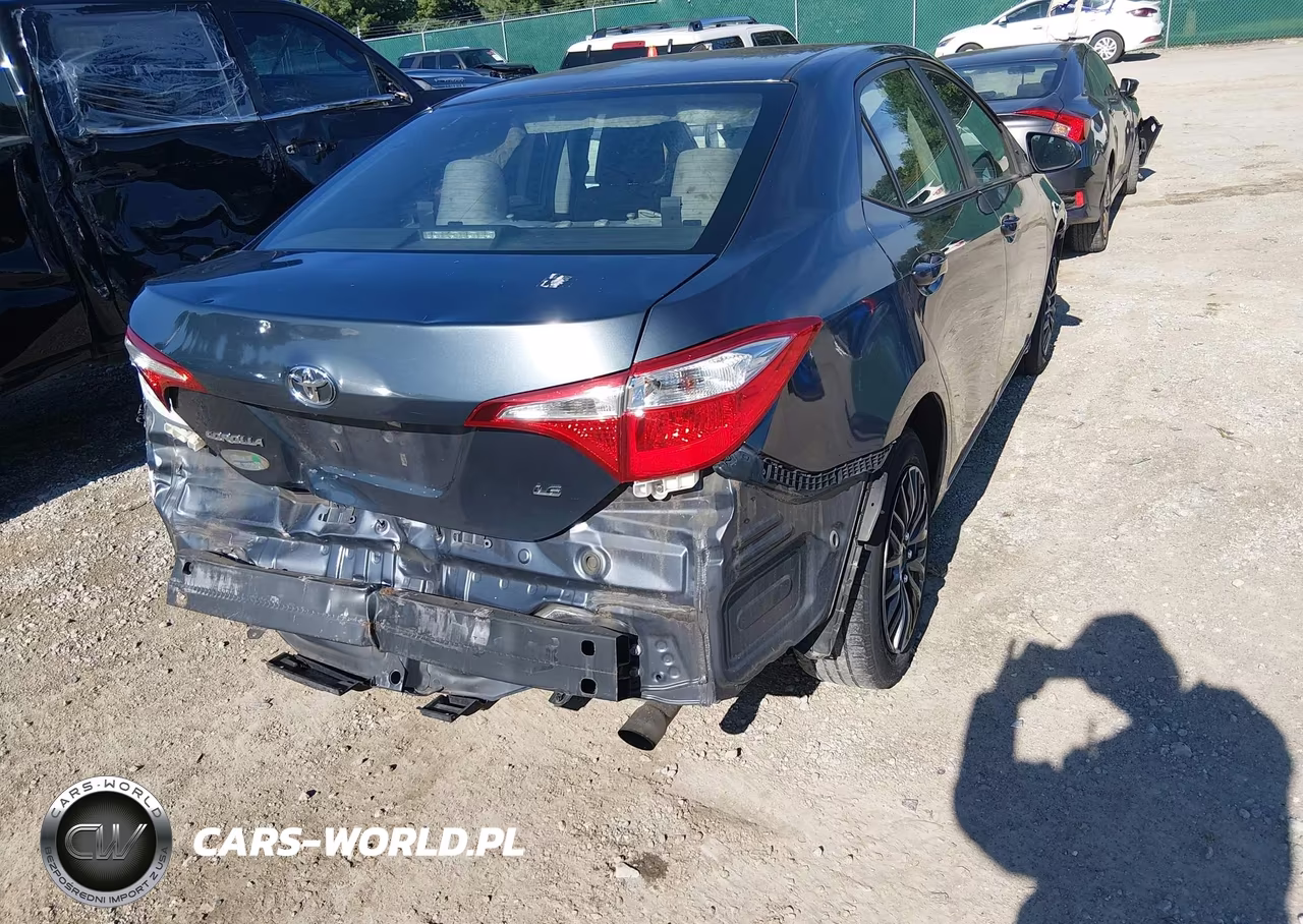 2015 Toyota Corolla Le VIN:5YFBURHE9FP315847 - 19