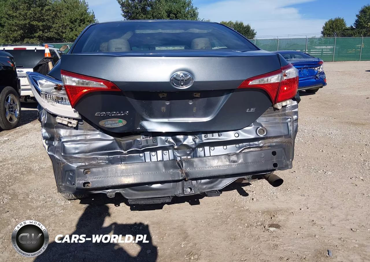 2015 Toyota Corolla Le VIN:5YFBURHE9FP315847 - 6