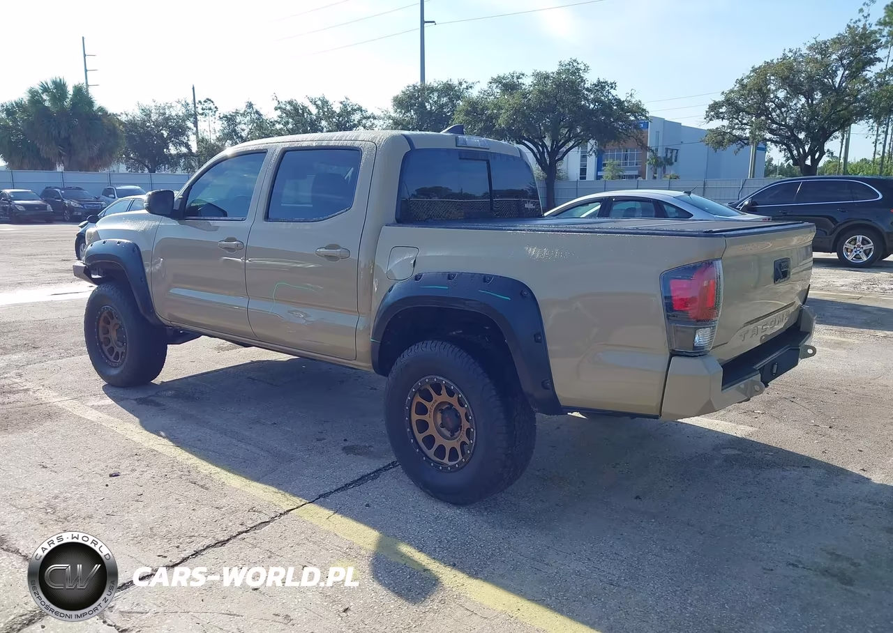 2017 Toyota Tacoma Trd Sport VIN:5TFCZ5AN1HX064027 - 3