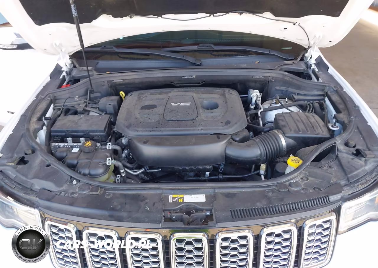 2017 Jeep Grand Cherokee Overland 4X4 VIN:1C4RJFCG3HC676792 - 10
