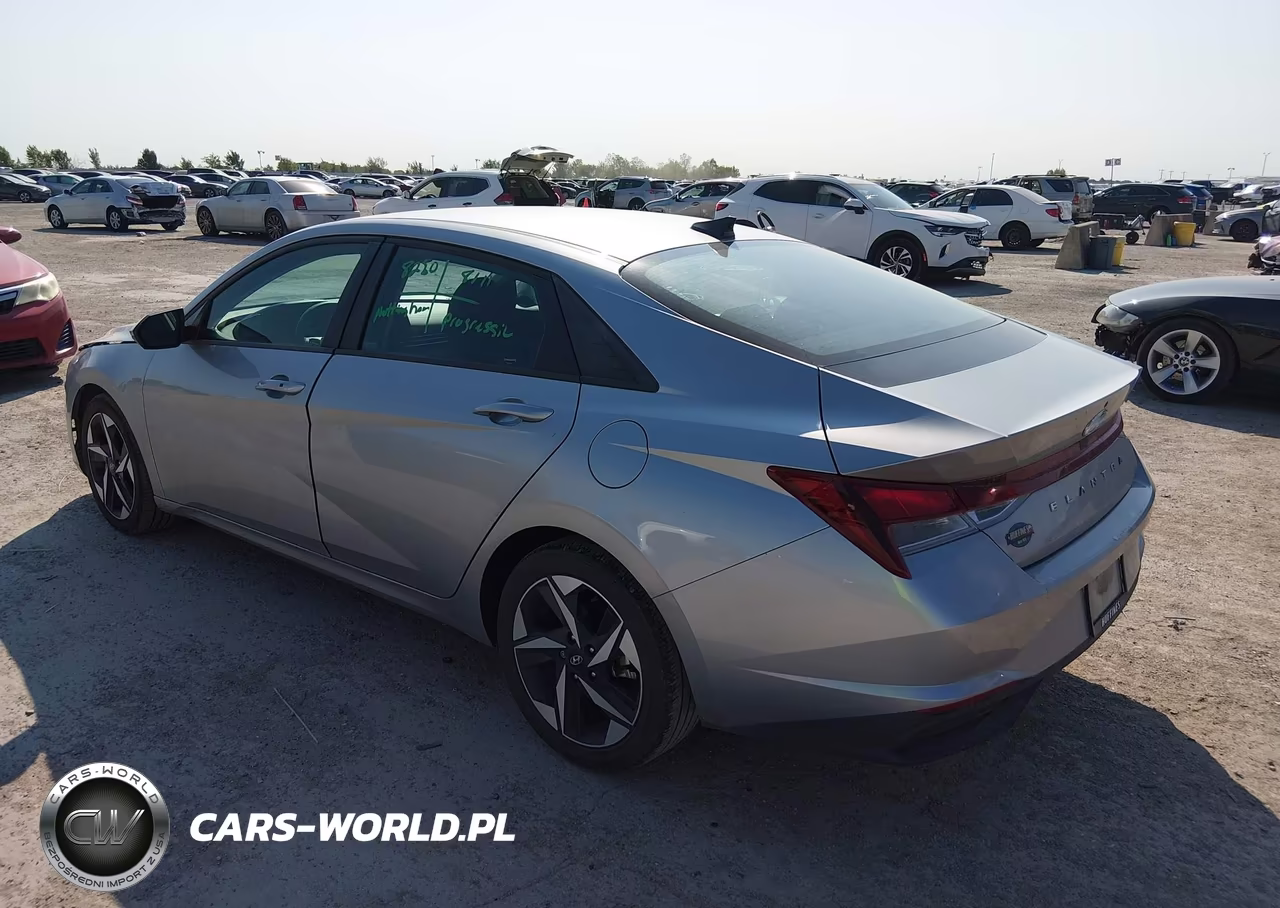 2023 Hyundai Elantra Sel VIN:5NPLS4AG0PH117813 - 3