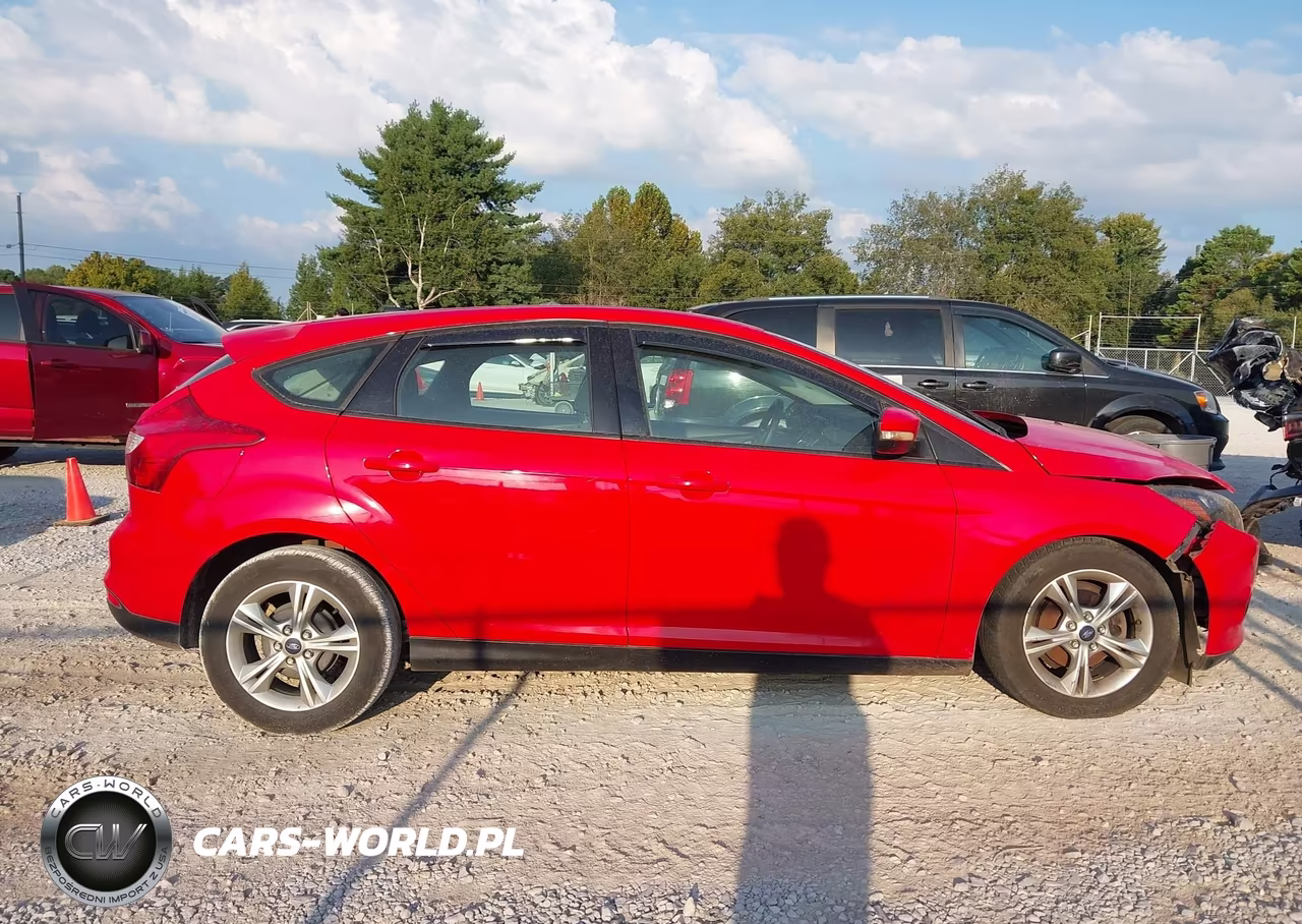 2014 Ford Focus Se VIN:1FADP3K22EL265074 - 13