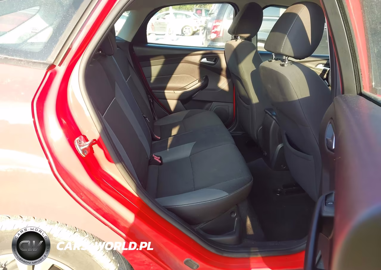 2014 Ford Focus Se VIN:1FADP3K22EL265074 - 8