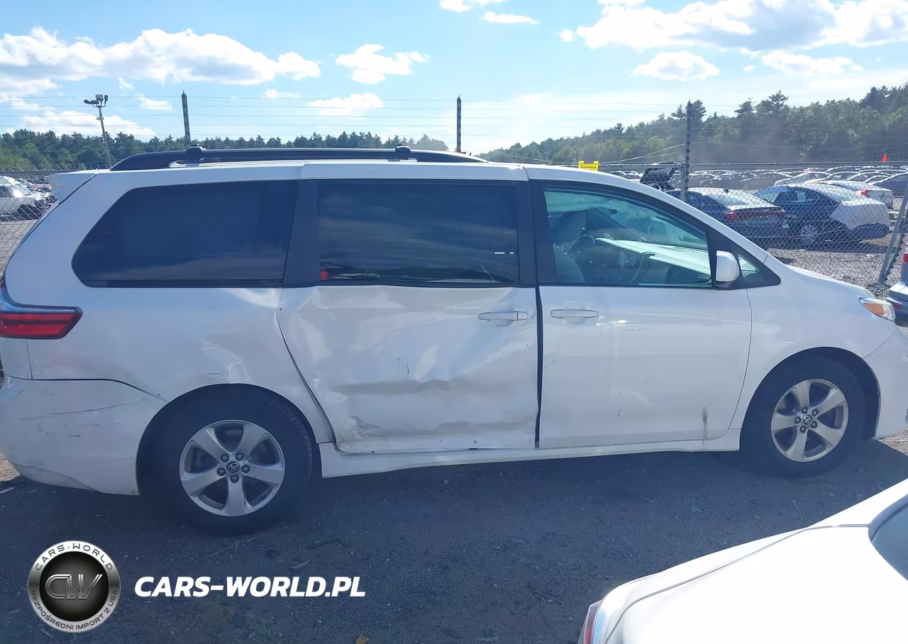 2020 Toyota Sienna Le VIN:5TDKZ3DC1LS067972 - 6