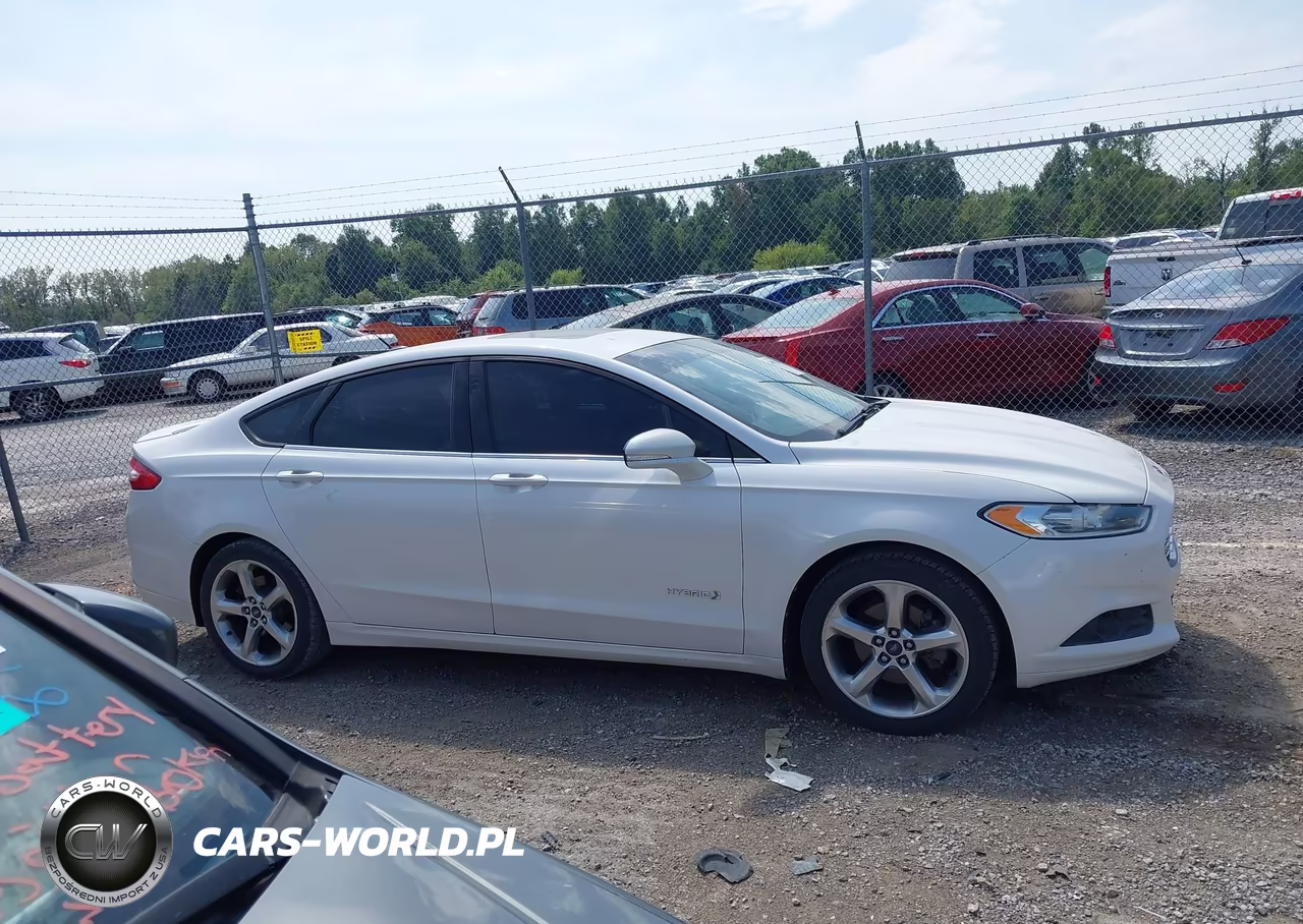 2013 Ford Fusion Hybrid Se VIN:3FA6P0LU3DR218384 - 13