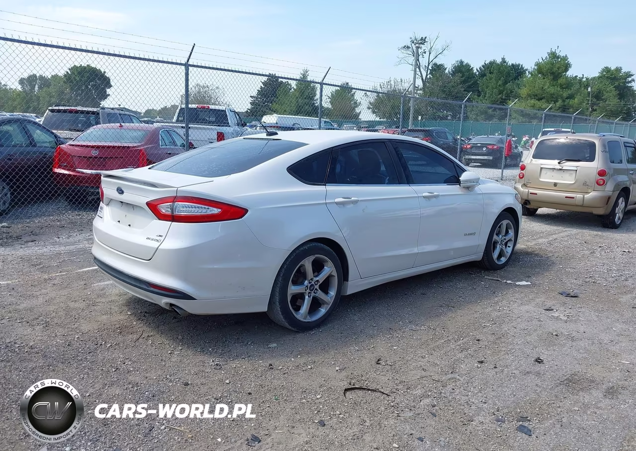 2013 Ford Fusion Hybrid Se VIN:3FA6P0LU3DR218384 - 4