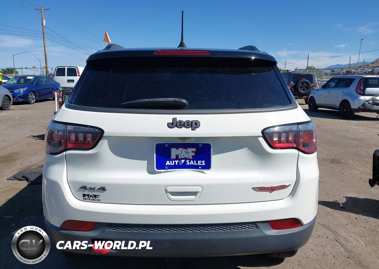 2019 Jeep Compass Trailhawk 4X4 VIN:3C4NJDDB3KT722199 - 17