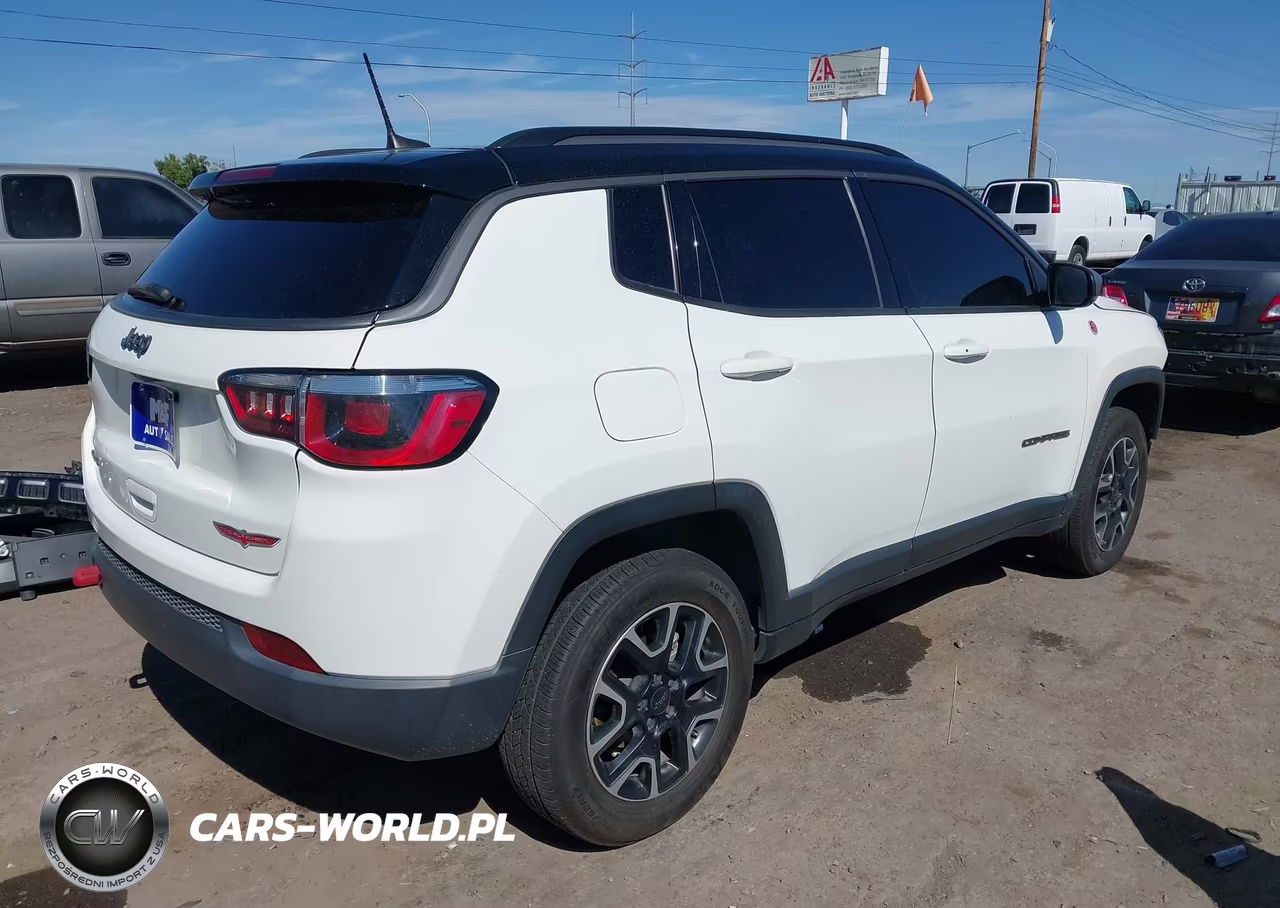 2019 Jeep Compass Trailhawk 4X4 VIN:3C4NJDDB3KT722199 - 4