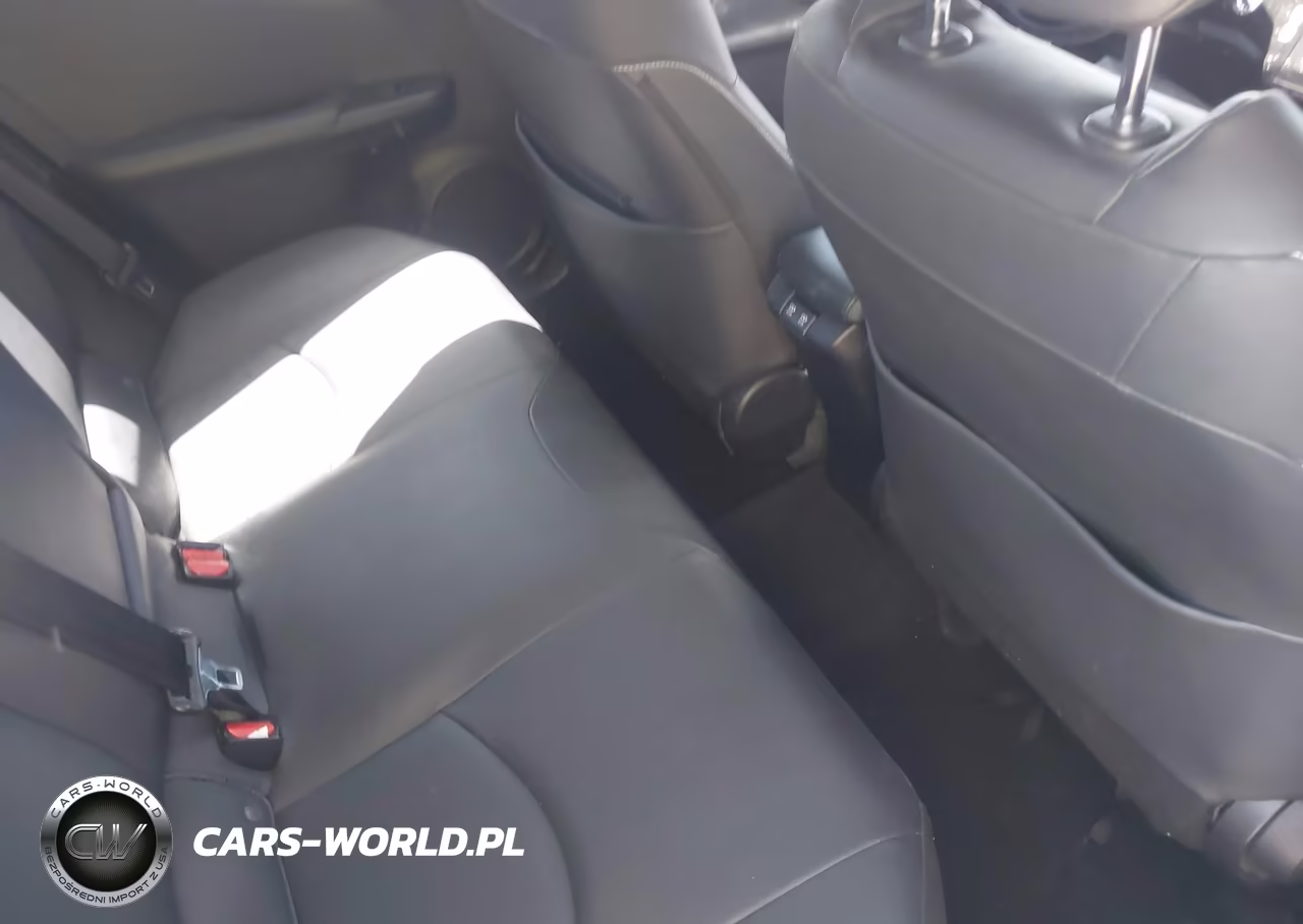 2020 Toyota Prius Prime Limited VIN:JTDKARFPXL3136783 - 8