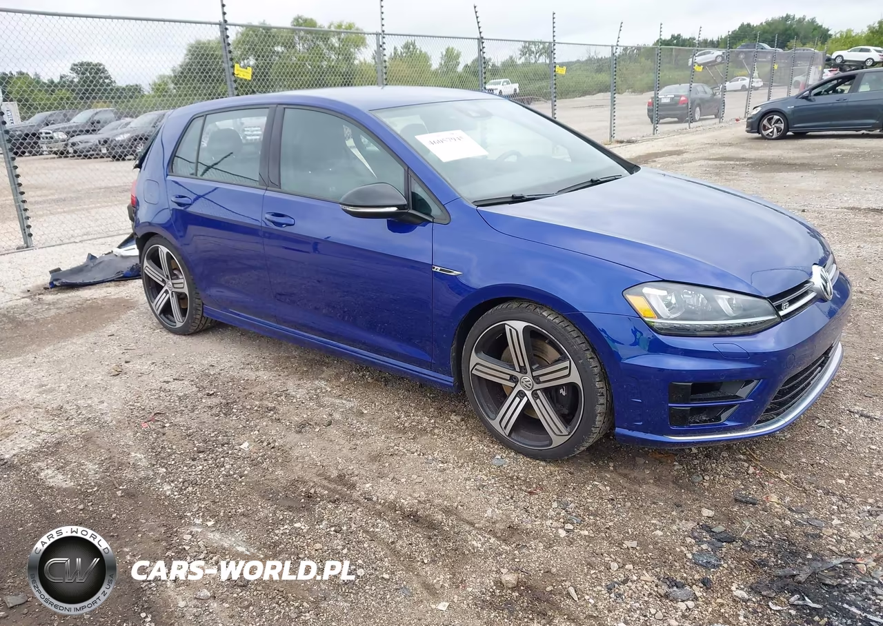 2016 Volkswagen Golf R 4-Door – zdjęcie 1 z 16