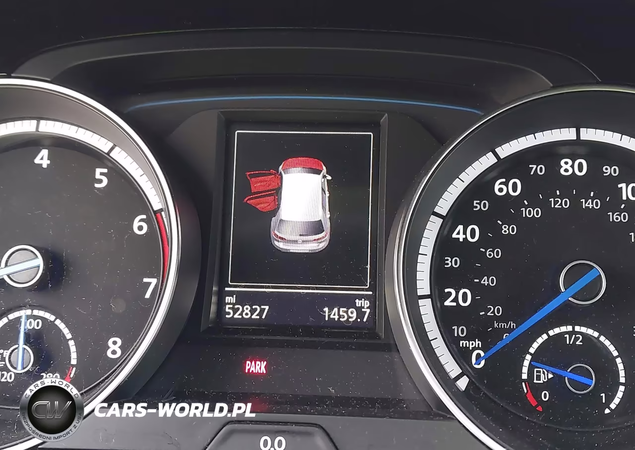 2016 Volkswagen Golf R 4-Door VIN:WVWUF7AU5GW280709 - 7
