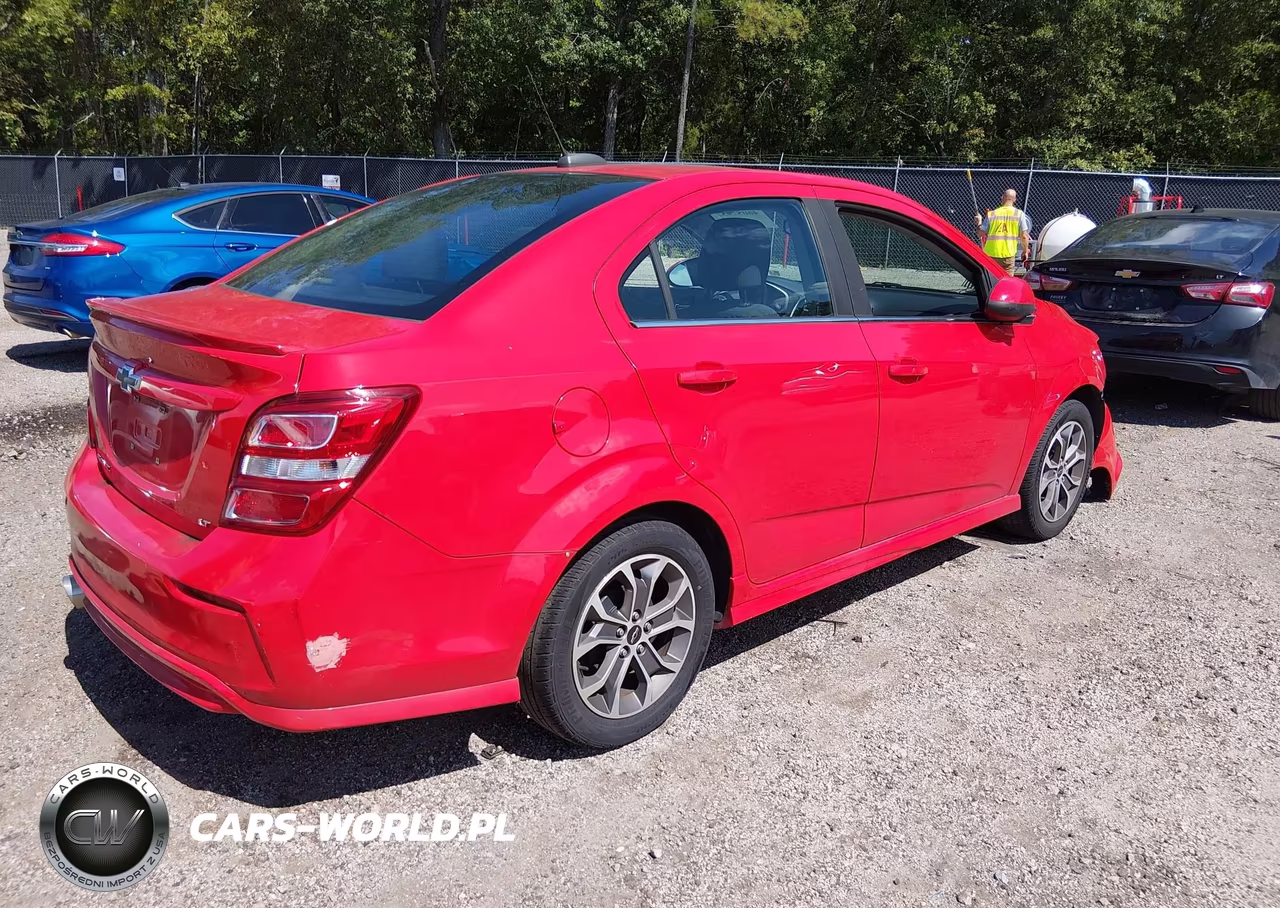 2018 Chevrolet Sonic Lt Auto VIN:1G1JD5SH1J4116464 - 4