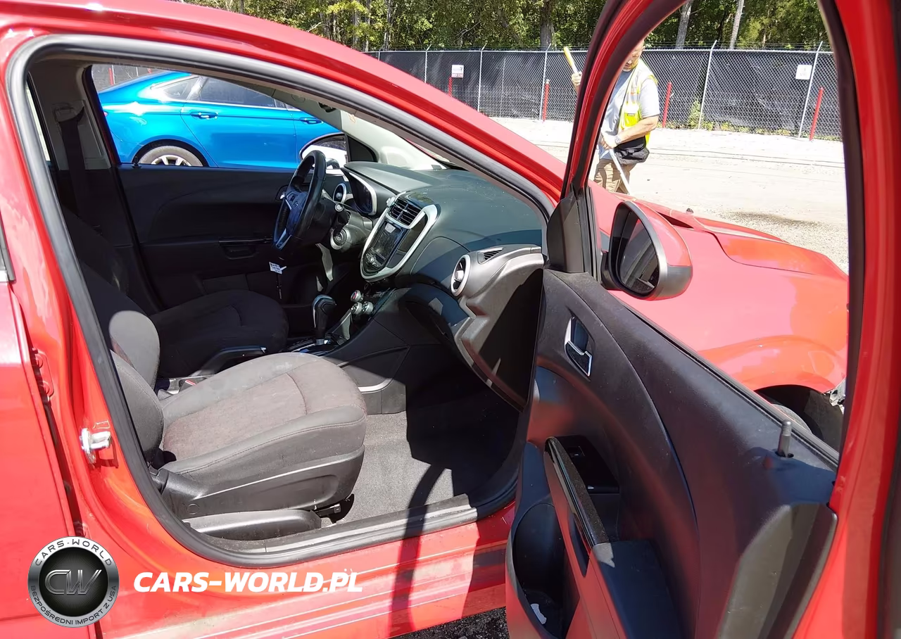 2018 Chevrolet Sonic Lt Auto VIN:1G1JD5SH1J4116464 - 5