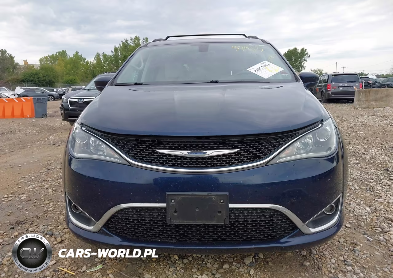 2017 Chrysler Pacifica Touring-L VIN:2C4RC1BG9HR762503 - 12