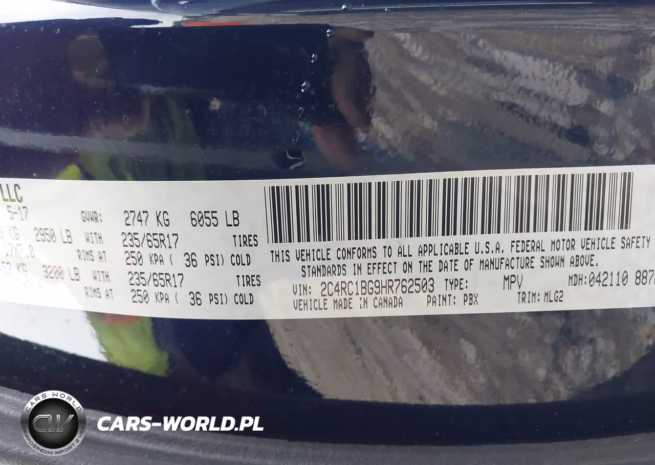 2017 Chrysler Pacifica Touring-L VIN:2C4RC1BG9HR762503 - 9