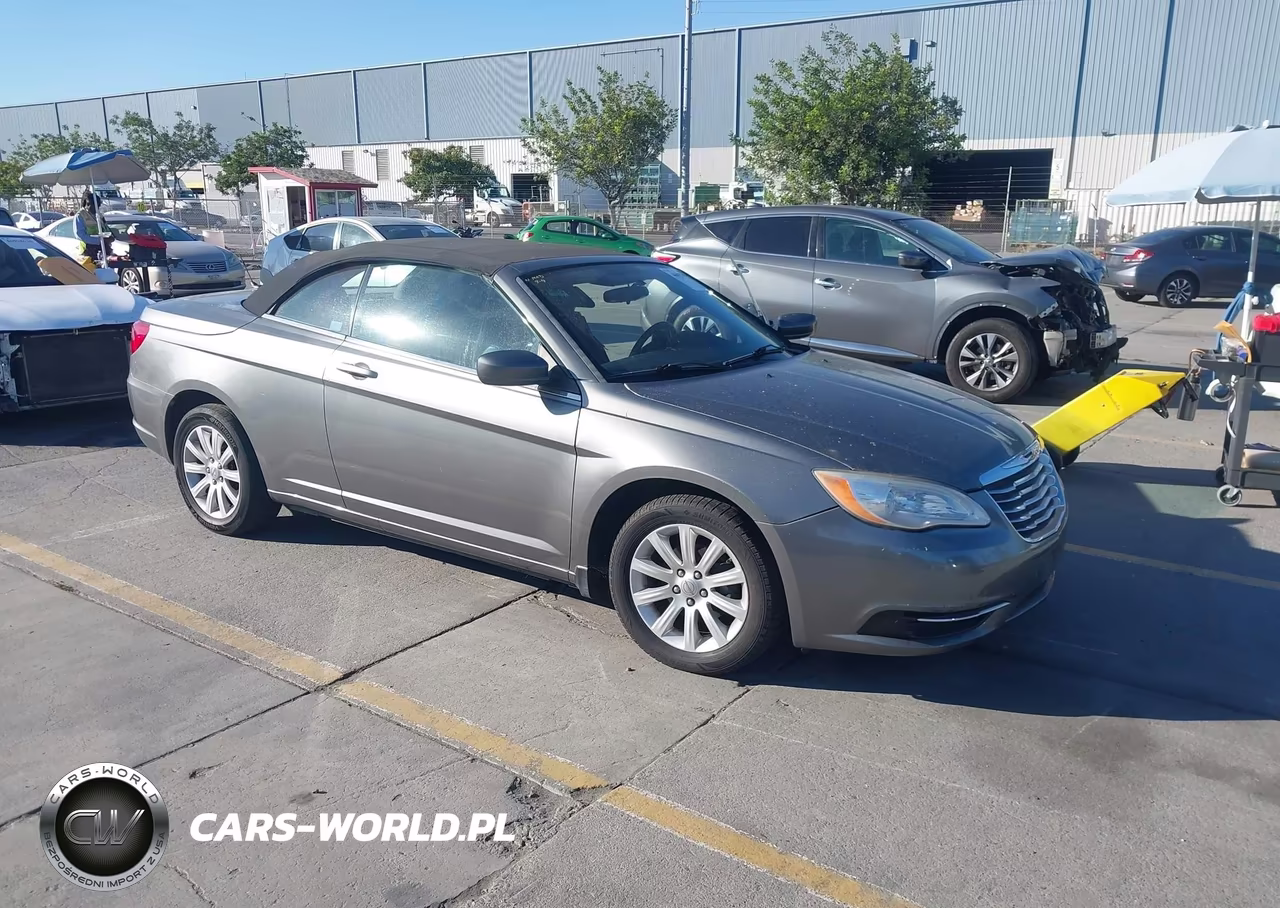 2012 Chrysler 200 Touring