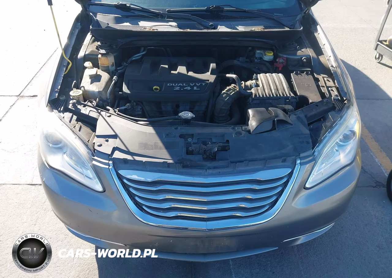 2012 Chrysler 200 Touring VIN:1C3BCBEB3CN218726 - 10