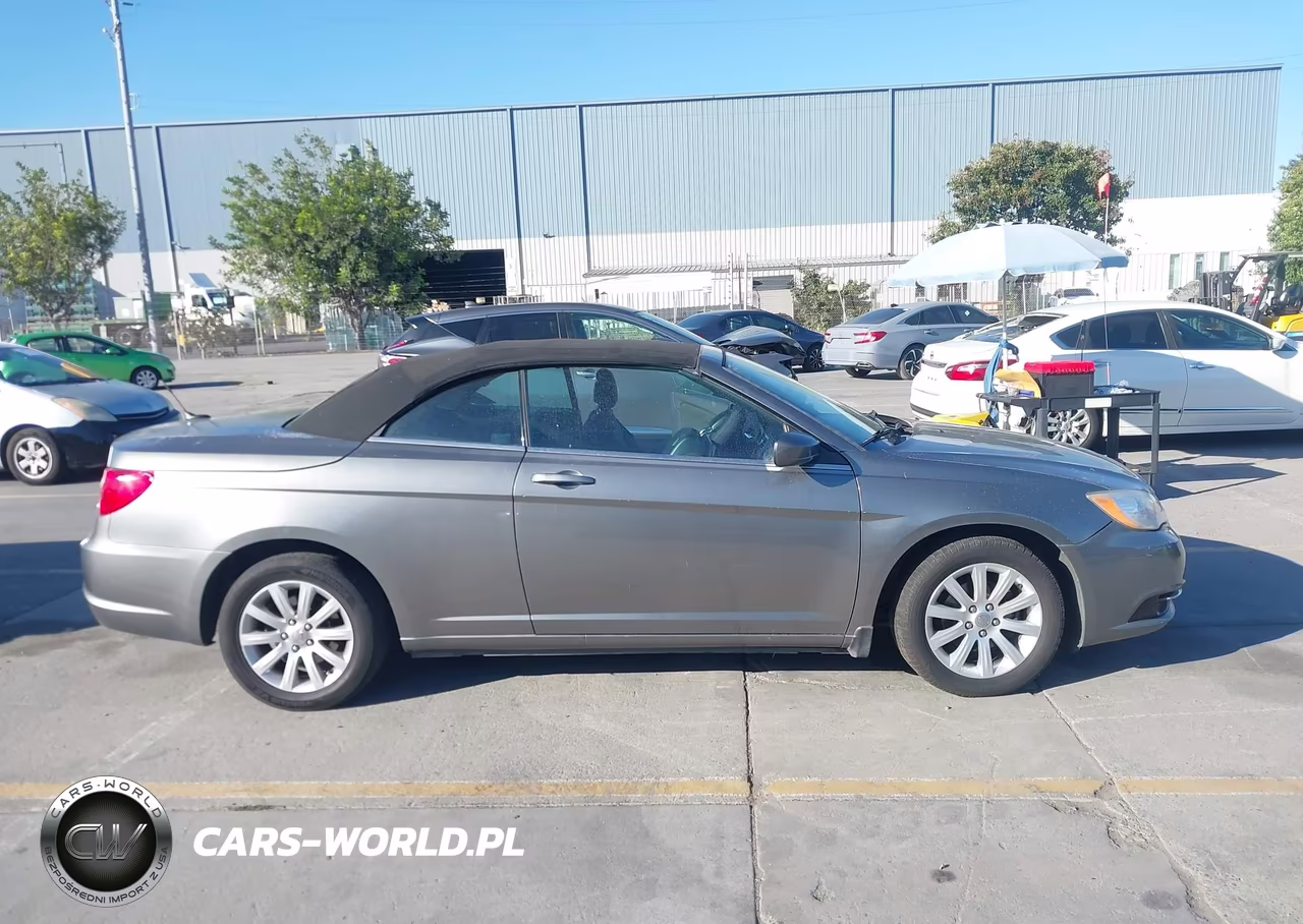 2012 Chrysler 200 Touring VIN:1C3BCBEB3CN218726 - 13