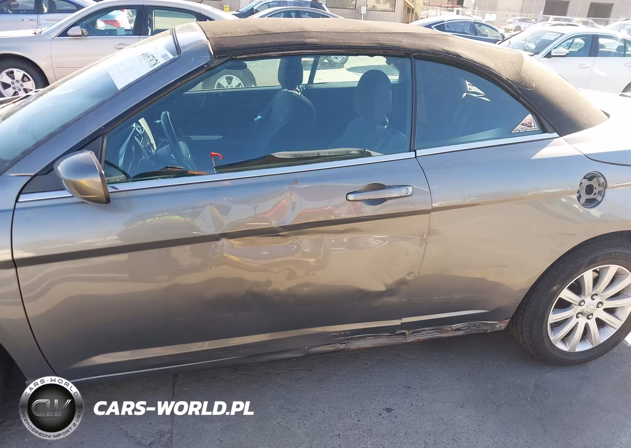 2012 Chrysler 200 Touring VIN:1C3BCBEB3CN218726 - 6