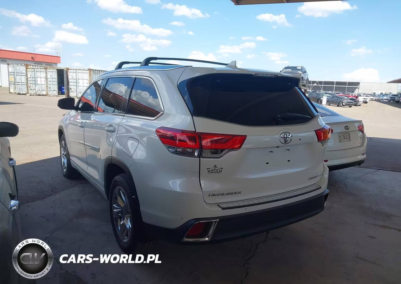 2018 Toyota Highlander Limited VIN:5TDDZRFH0JS865185 - 3