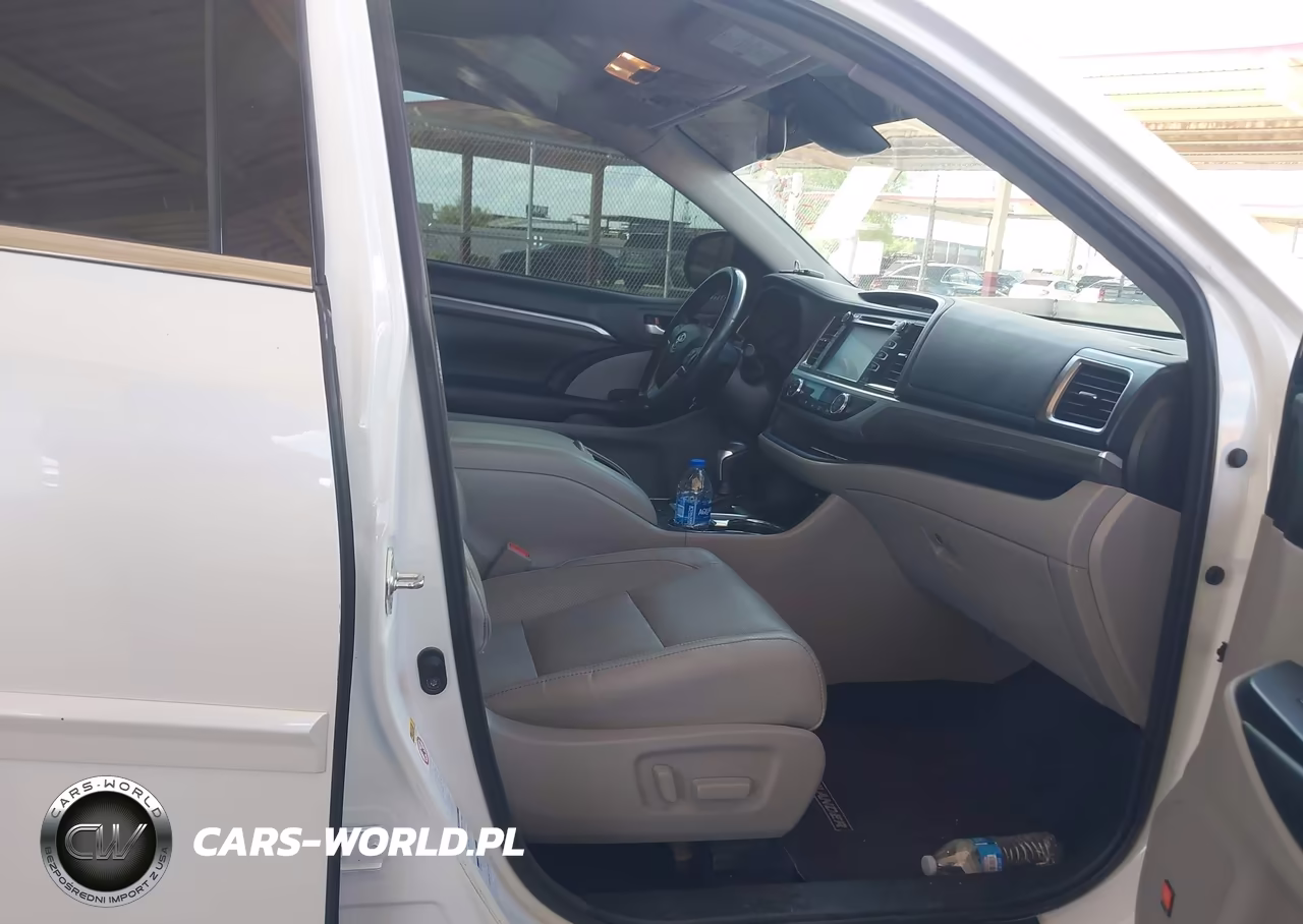 2018 Toyota Highlander Limited VIN:5TDDZRFH0JS865185 - 5