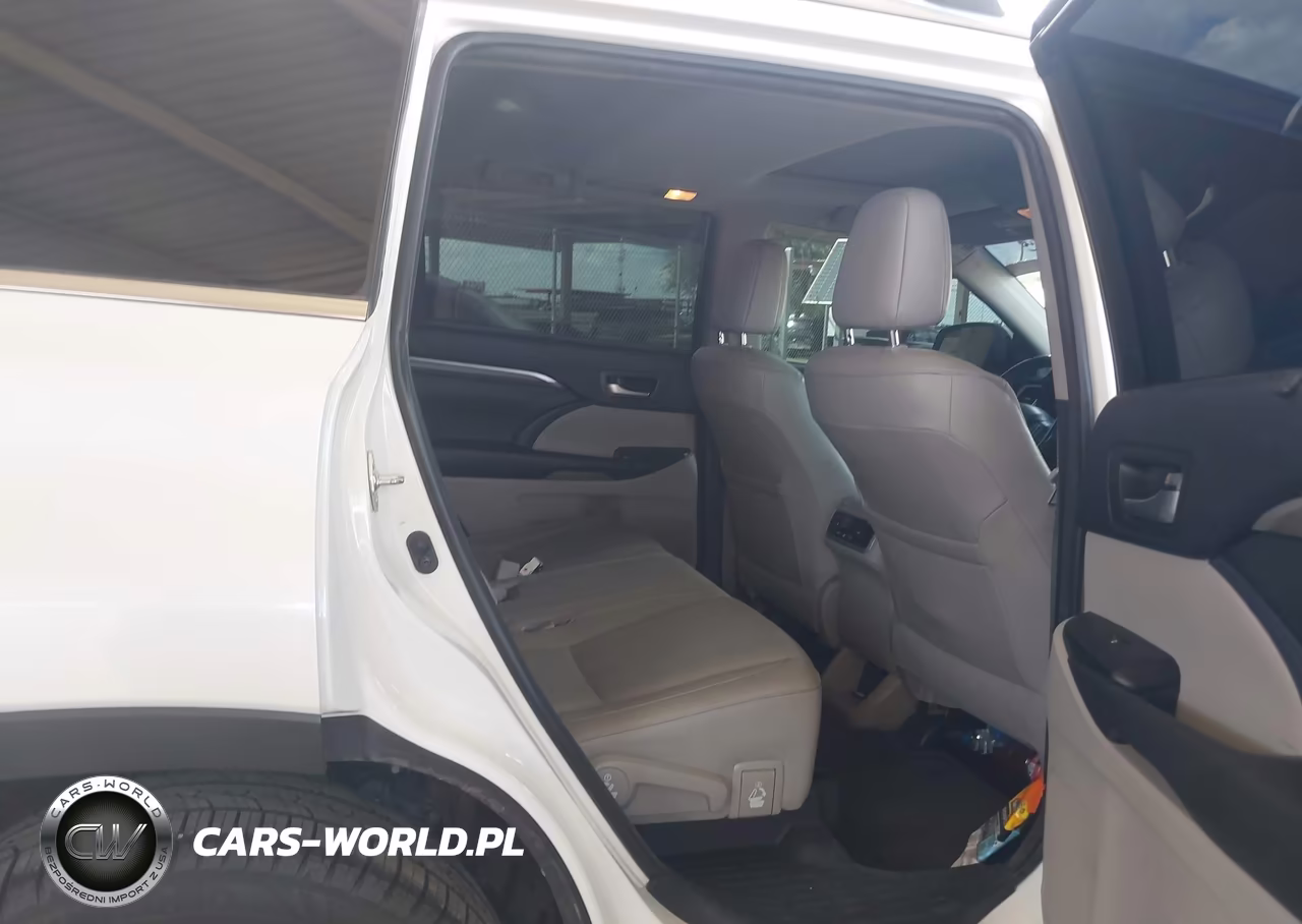 2018 Toyota Highlander Limited VIN:5TDDZRFH0JS865185 - 8