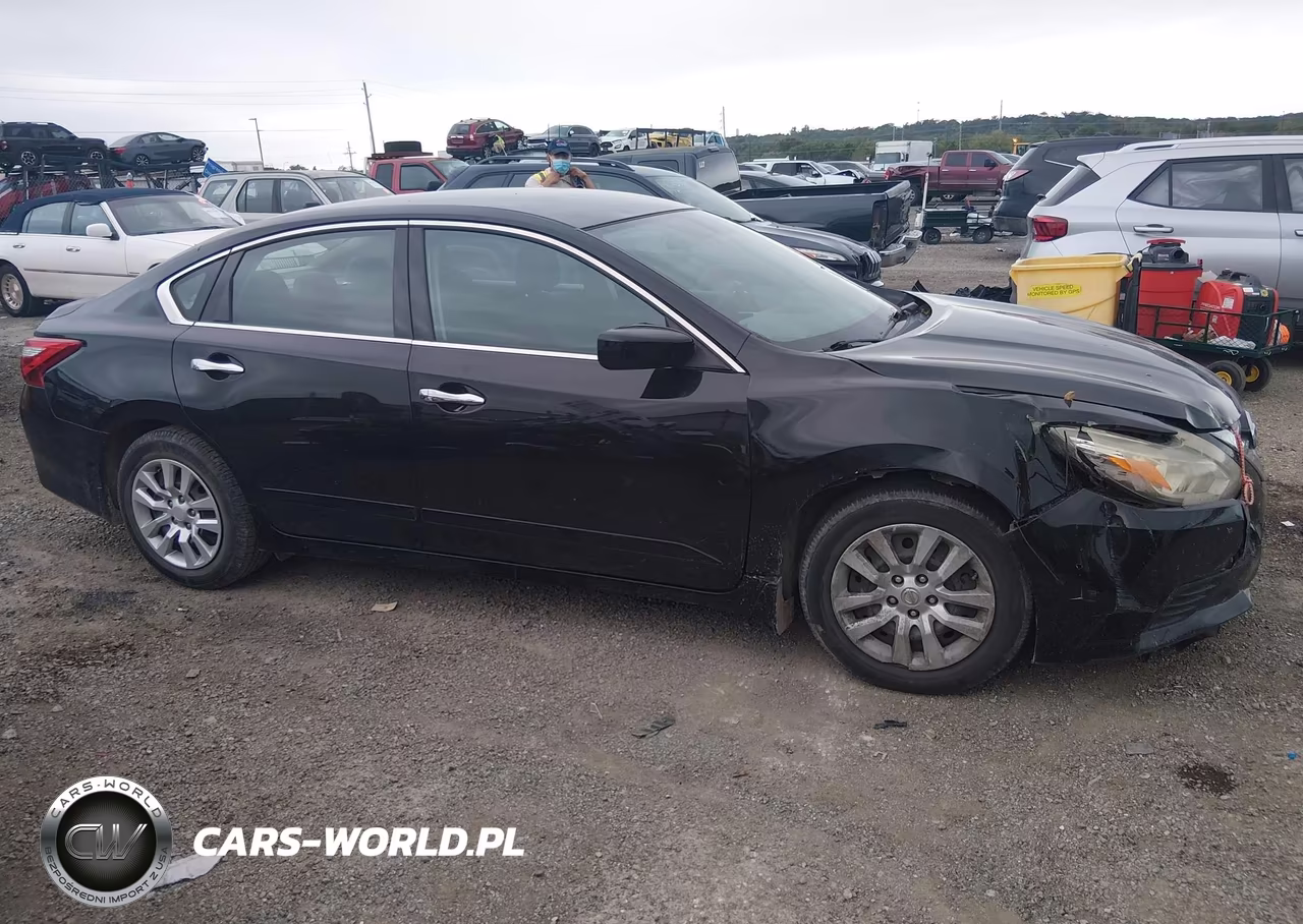 2017 Nissan Altima 2.5 S VIN:1N4AL3AP5HN359695 - 13