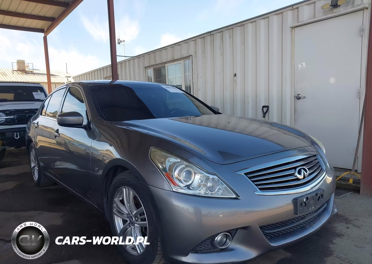 2015 Infiniti Q40