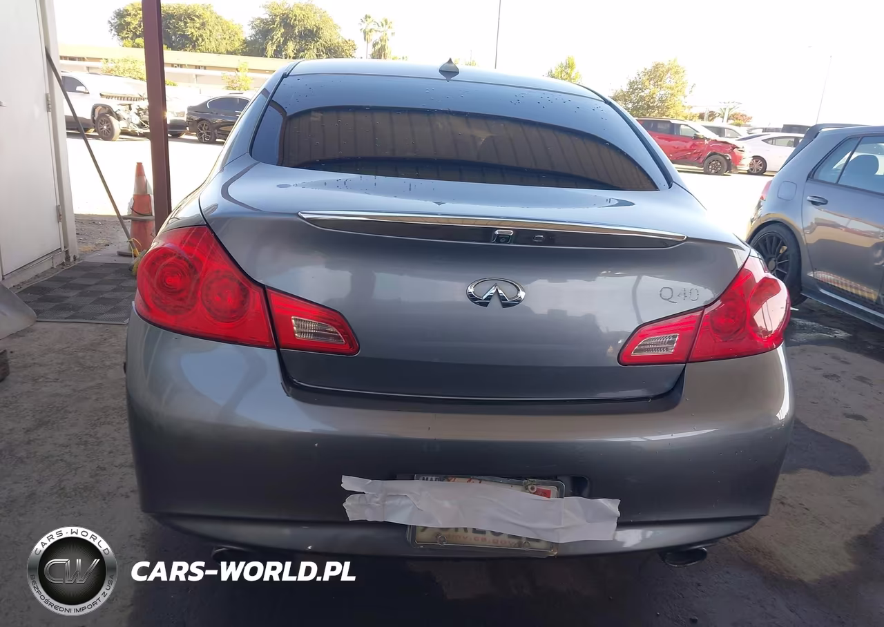 2015 Infiniti Q40 VIN:JN1CV6AP4FM500468 - 16