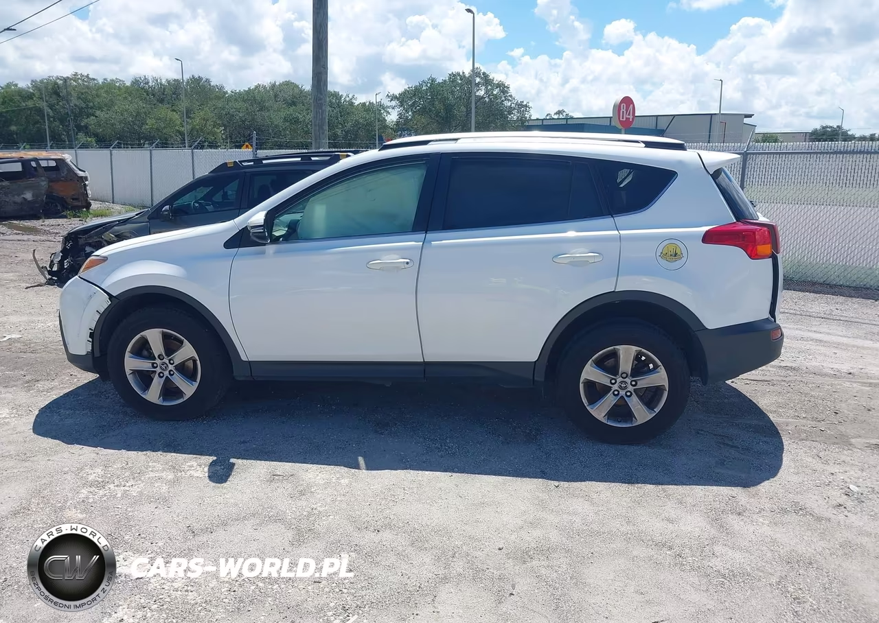 2015 Toyota Rav4 Xle VIN:JTMRFREV8FD138630 - 14