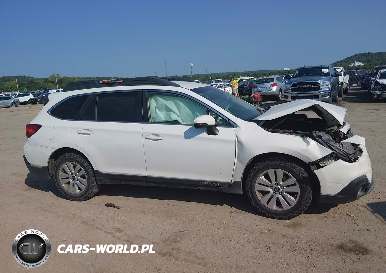 2019 Subaru Outback 2.5I Premium VIN:4S4BSAFC6K3361045 - 13