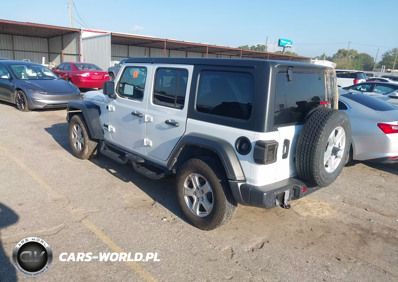 2022 Jeep Wrangler Unlimited Sport S 4X4 VIN:1C4HJXDG2NW215075 - 3