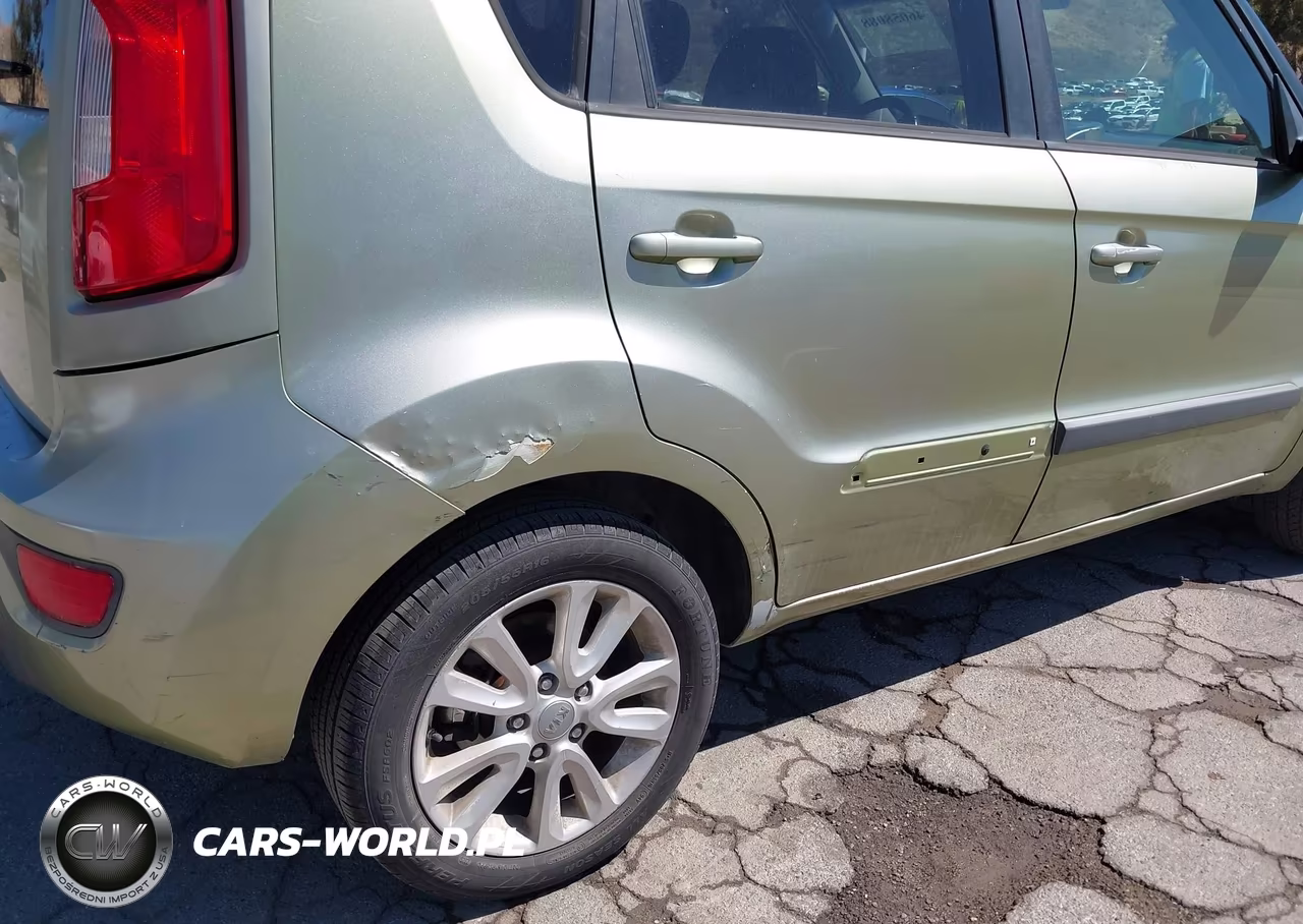 2012 Kia Soul + VIN:KNDJT2A64C7417675 - 6