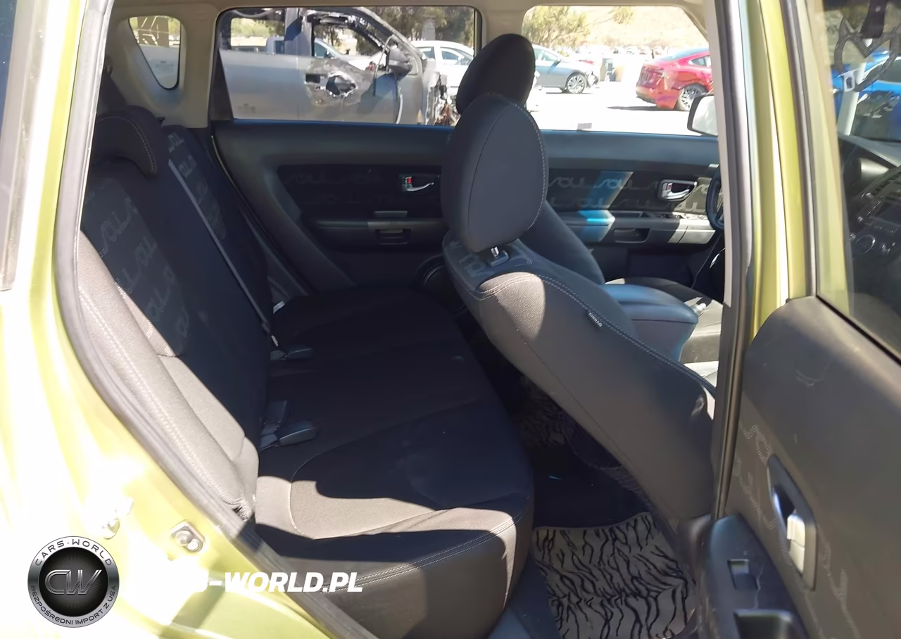 2012 Kia Soul + VIN:KNDJT2A64C7417675 - 8