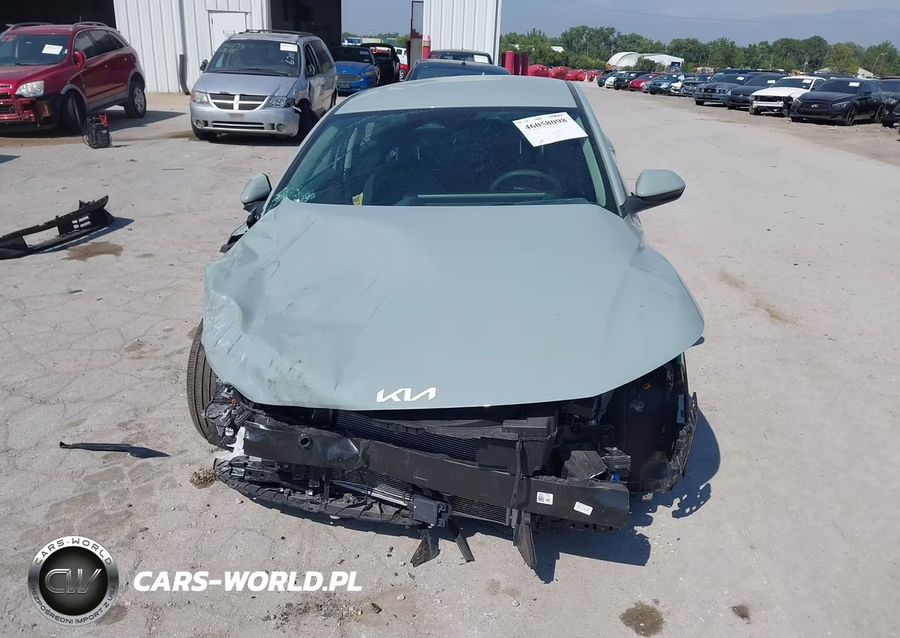 2025 Kia K4 Lxs VIN:3KPFT4DE6SE231459 - 12