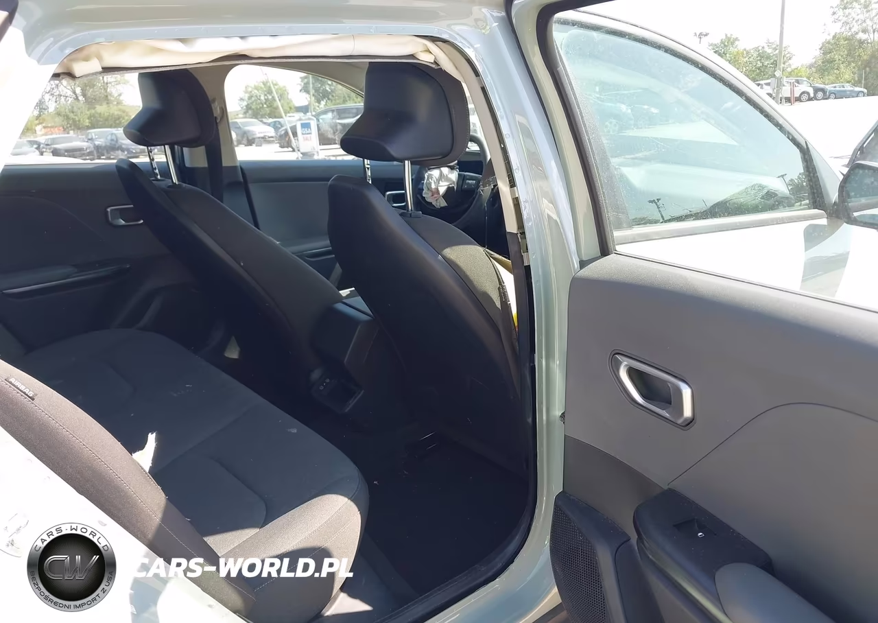 2025 Kia K4 Lxs VIN:3KPFT4DE6SE231459 - 8