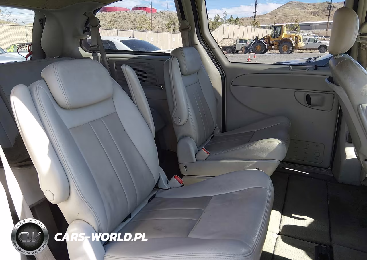 2007 Dodge Grand Caravan Sxt VIN:2D4GP44L77R357684 - 8