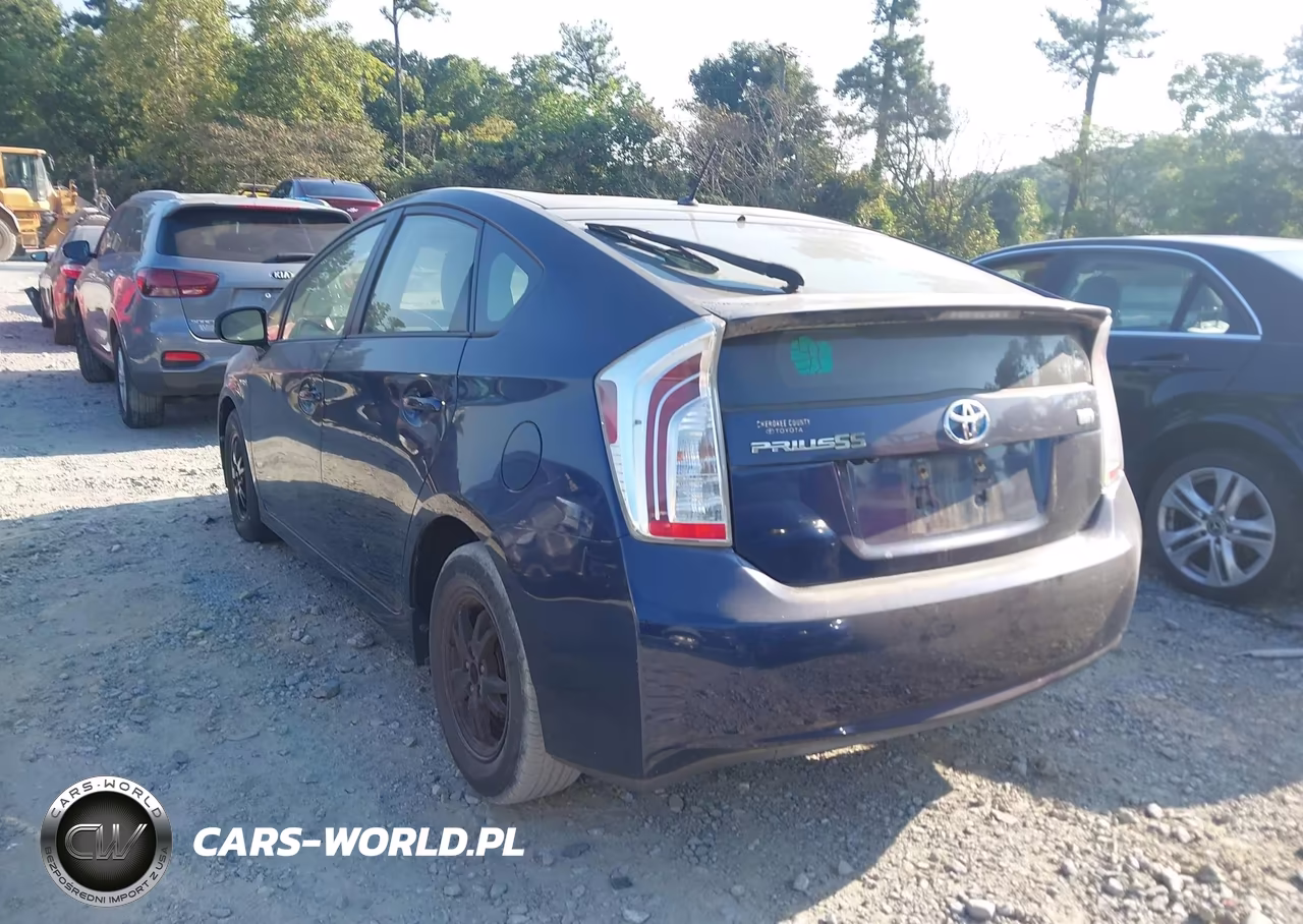 2015 Toyota Prius Two VIN:JTDKN3DU6F0403515 - 3