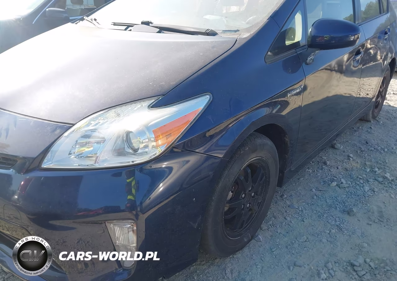 2015 Toyota Prius Two VIN:JTDKN3DU6F0403515 - 6